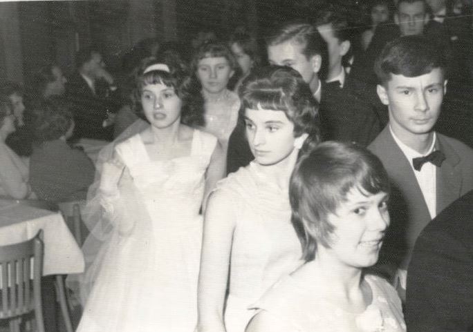 1961: Probabál